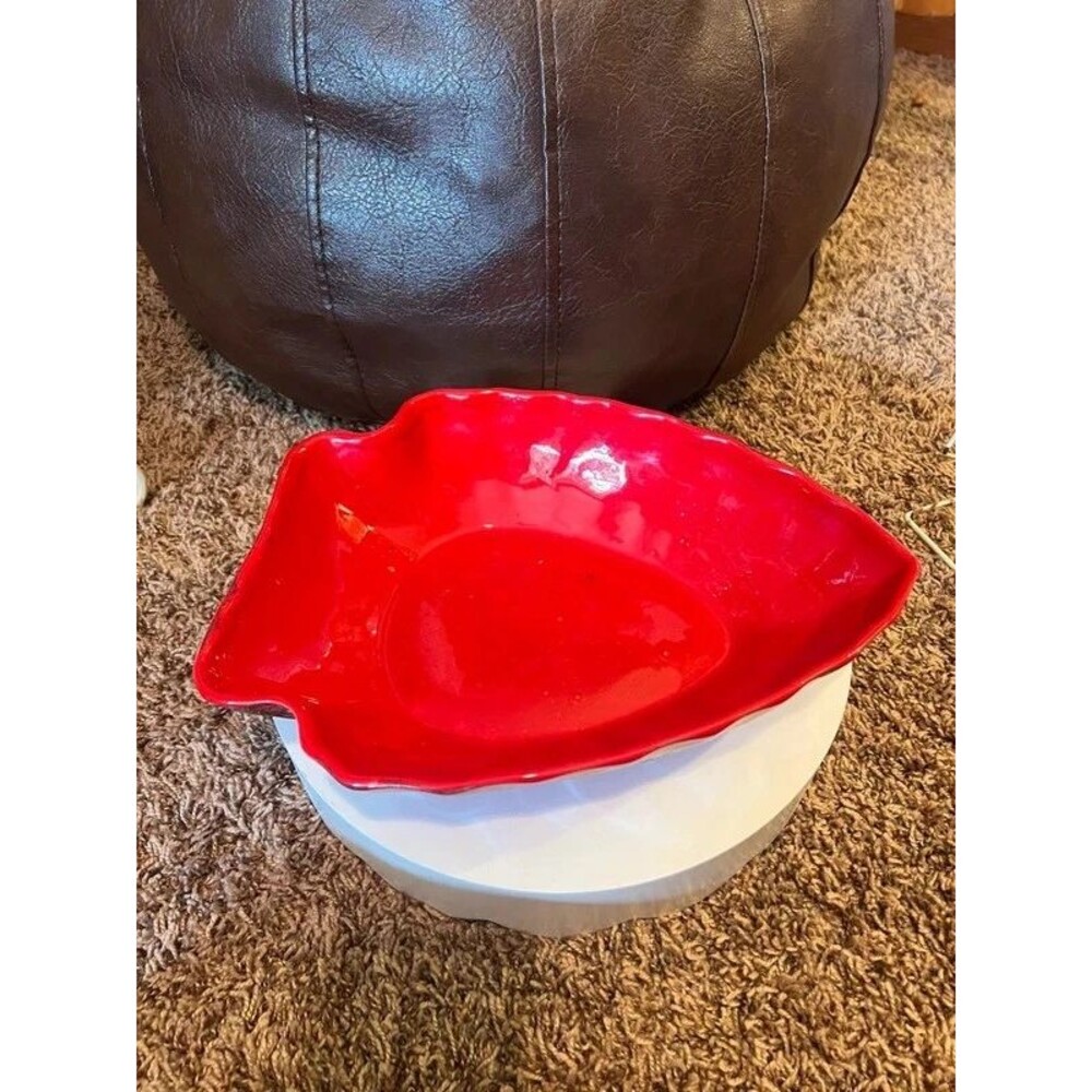 Arrowhead fish bright red with silver glaze